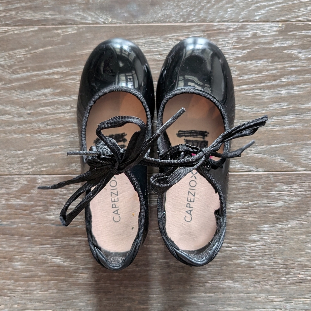 3/$15 - Capezio Black Patent Tap Shoes Size 9.5